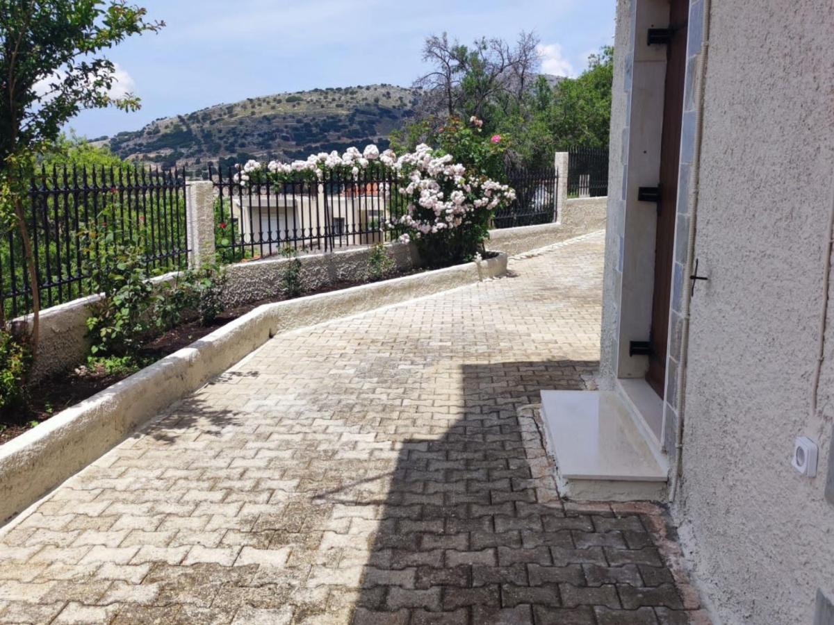 Fioravante Argostoli  Ngoại thất bức ảnh
